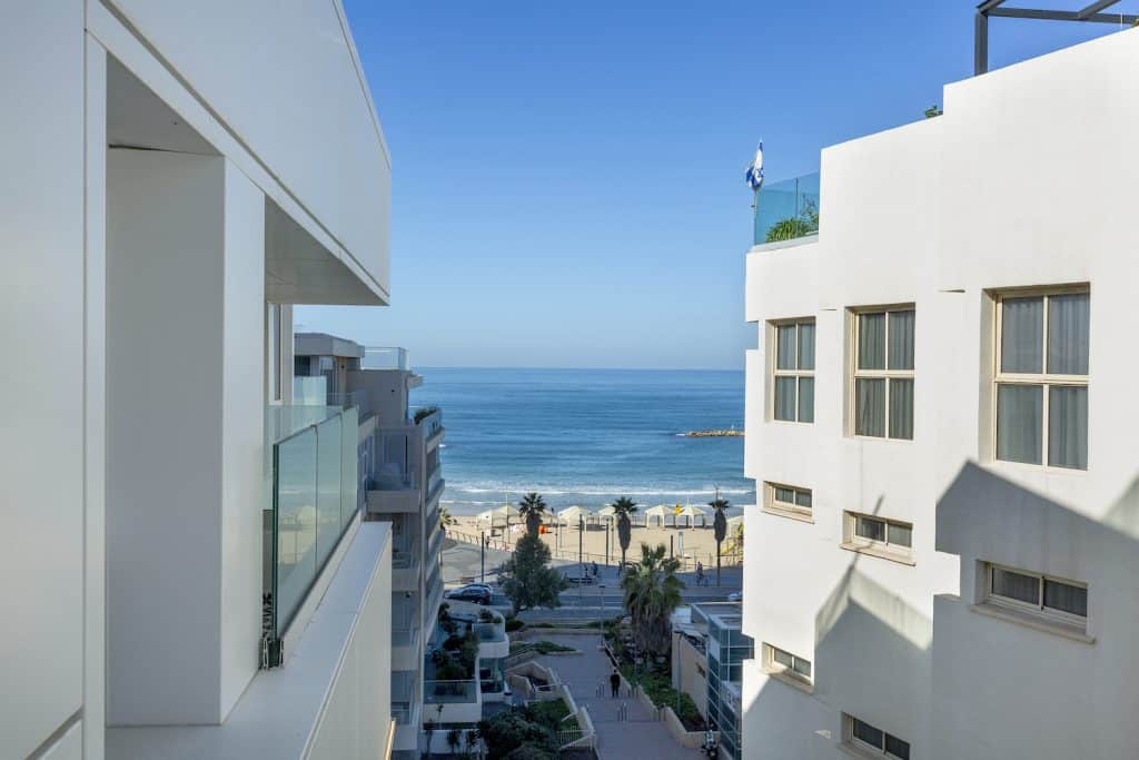 Balcony room